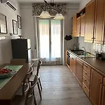 Apartament La Casa Di Genia, Terremarine *