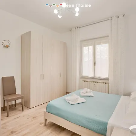 La Casa Di Genia, Terremarine * La Spezia